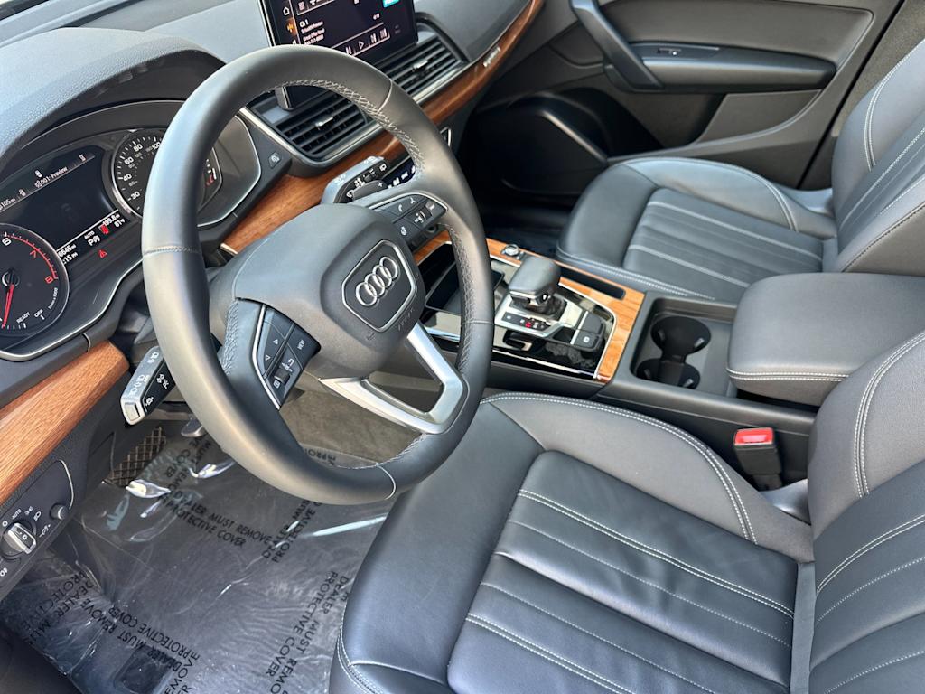 Thumbnail: 2023 Audi Q5 - 9