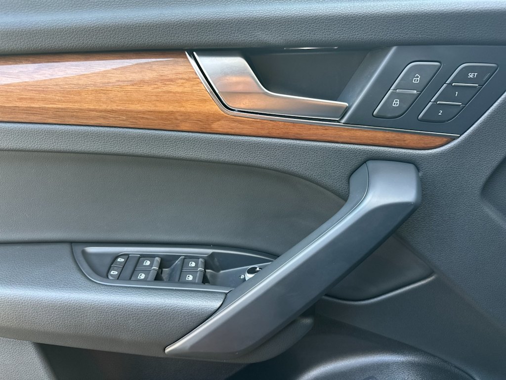 Thumbnail: 2023 Audi Q5 - 20