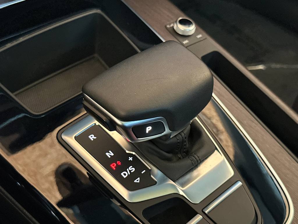 Thumbnail: 2023 Audi Q5 - 13