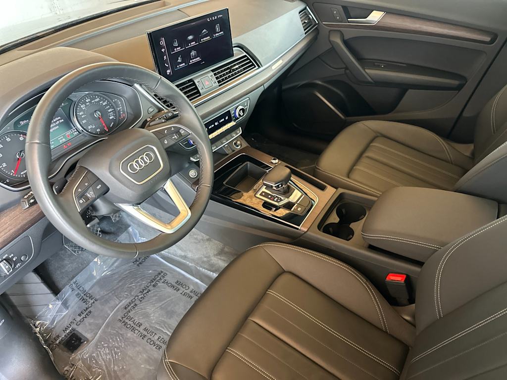 Thumbnail: 2023 Audi Q5 - 8