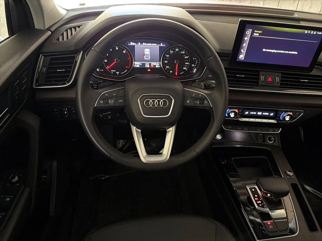Thumbnail: 2023 Audi Q5 - 10