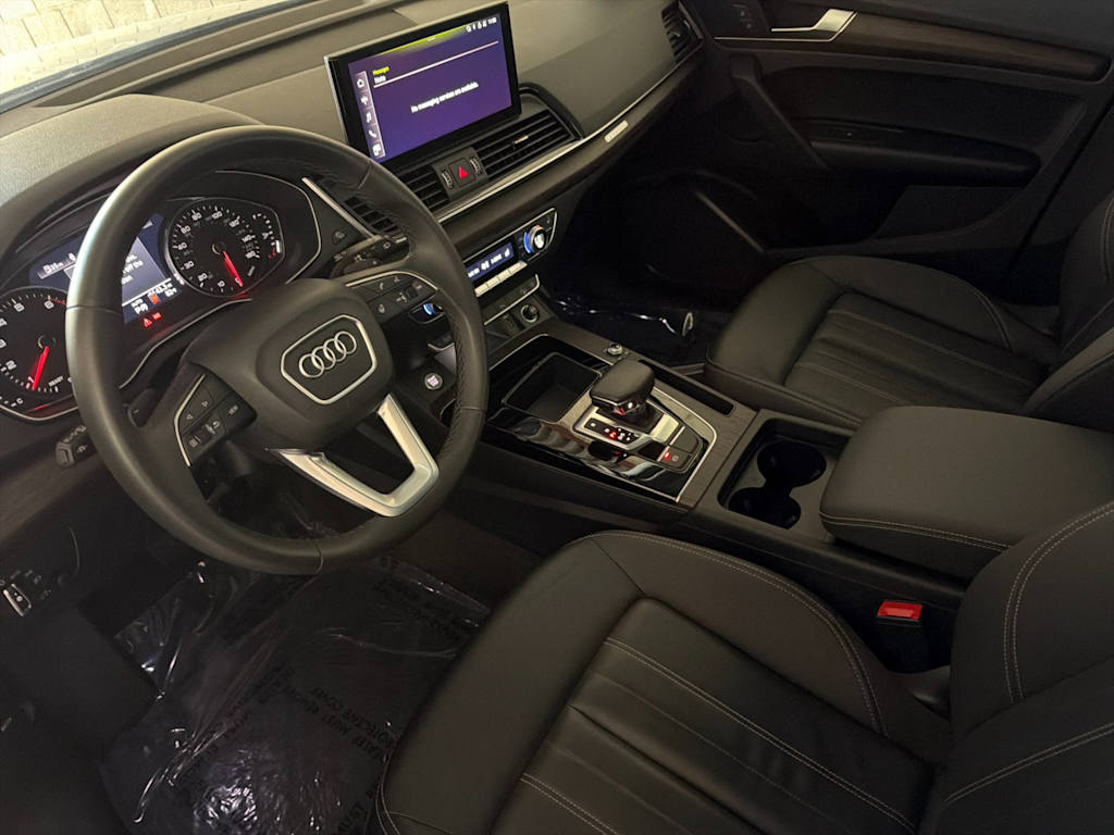 Thumbnail: 2023 Audi Q5 - 8