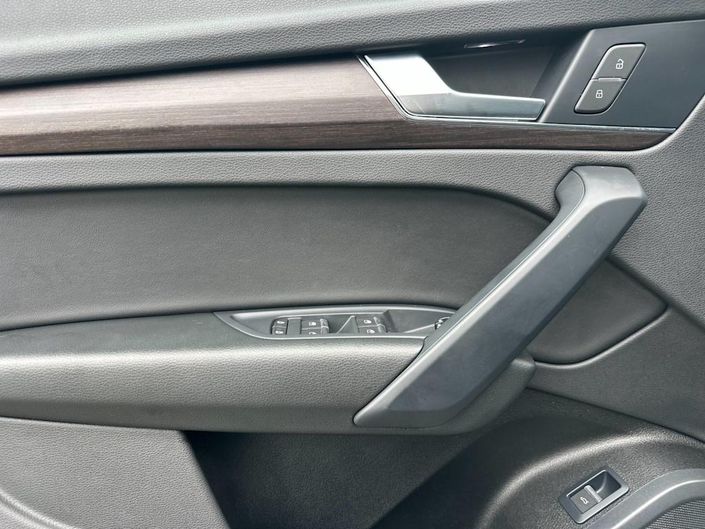 Thumbnail: 2023 Audi Q5 - 20