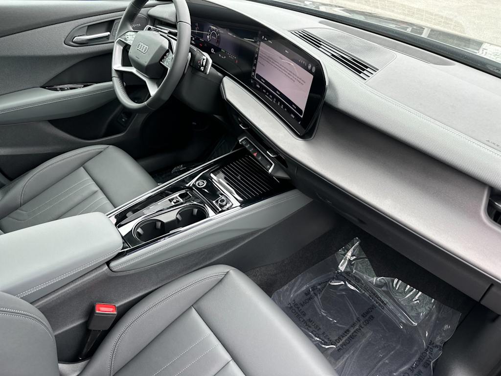 Thumbnail: 2026 Audi Q3 - 12