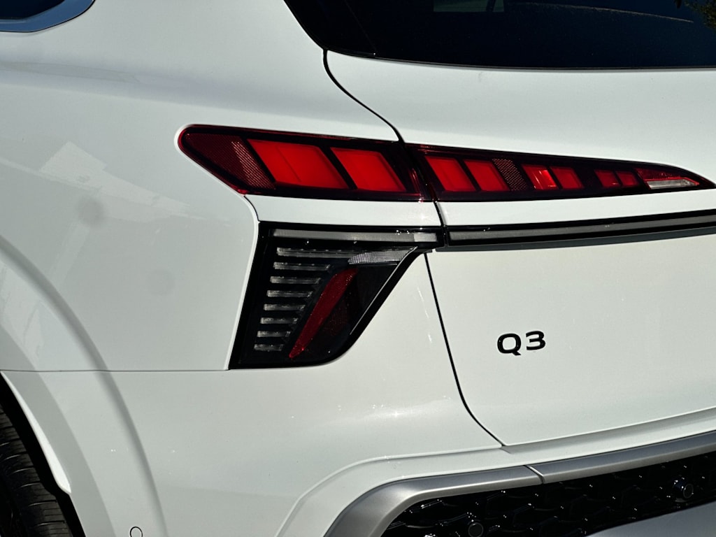 Thumbnail: 2026 Audi Q3 - 28