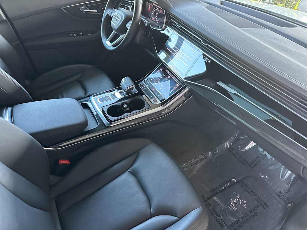 Thumbnail: 2023 Audi Q7 - 11