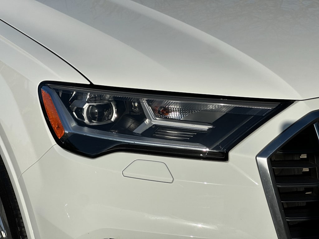 Thumbnail: 2023 Audi Q7 - 30