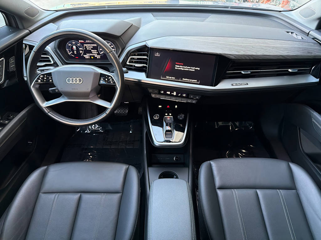 Thumbnail: 2023 Audi Q4 e-tron - 2
