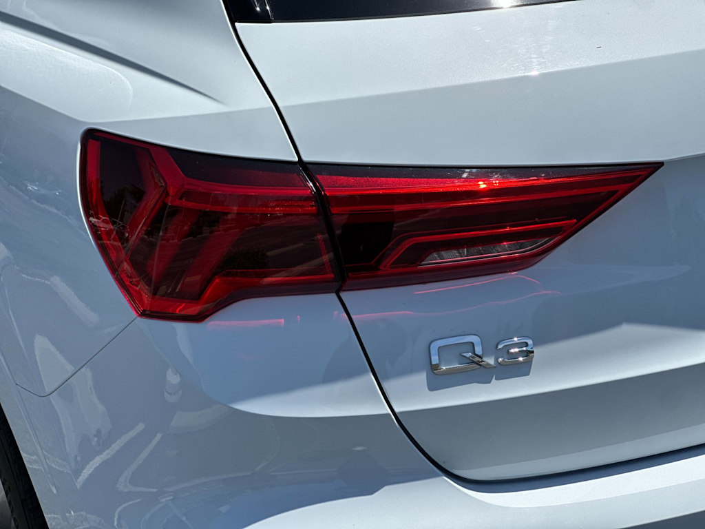 Thumbnail: 2022 Audi Q3 - 28