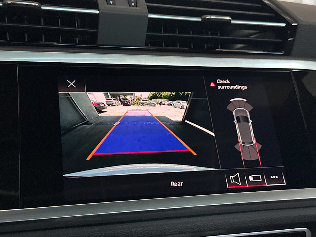 Thumbnail: 2022 Audi Q3 - 23