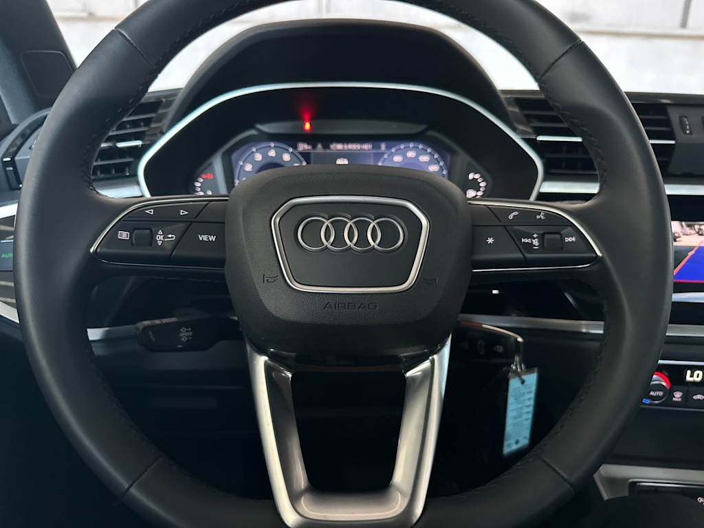 Thumbnail: 2022 Audi Q3 - 25