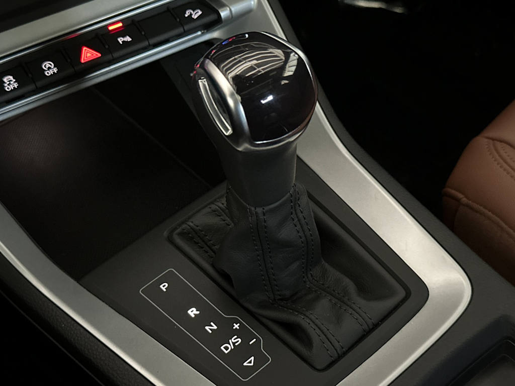 Thumbnail: 2022 Audi Q3 - 13