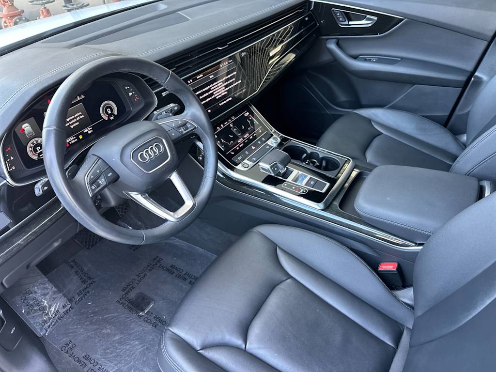 Thumbnail: 2023 Audi Q7 - 8