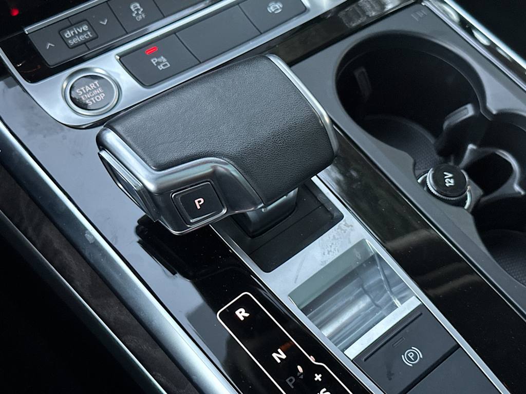 Thumbnail: 2023 Audi Q7 - 13