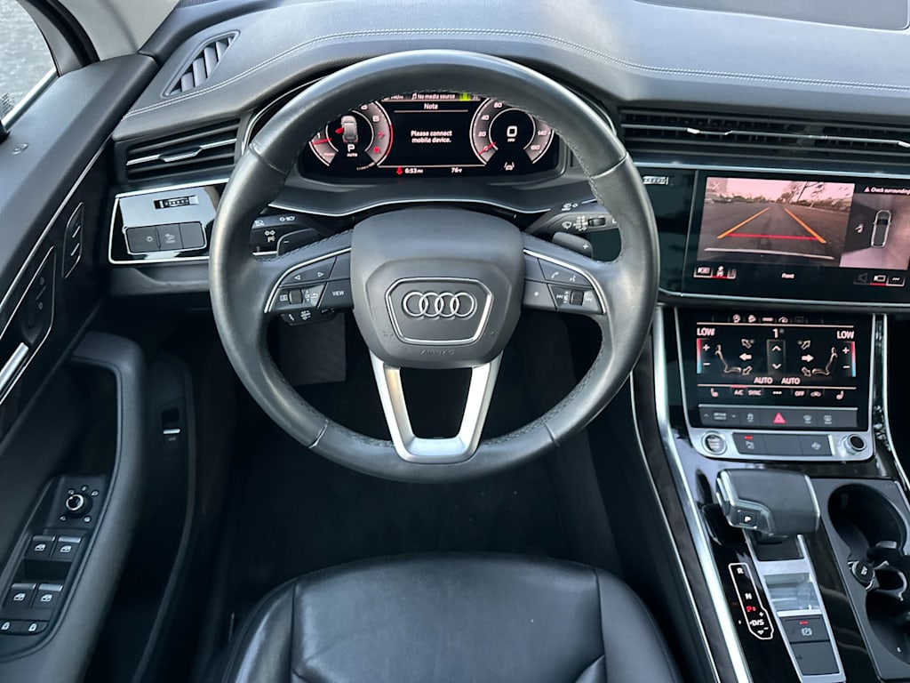 Thumbnail: 2023 Audi Q7 - 10