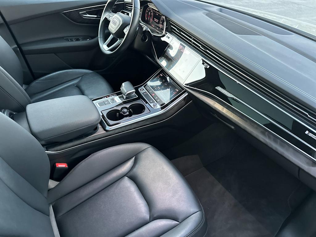 Thumbnail: 2023 Audi Q7 - 11