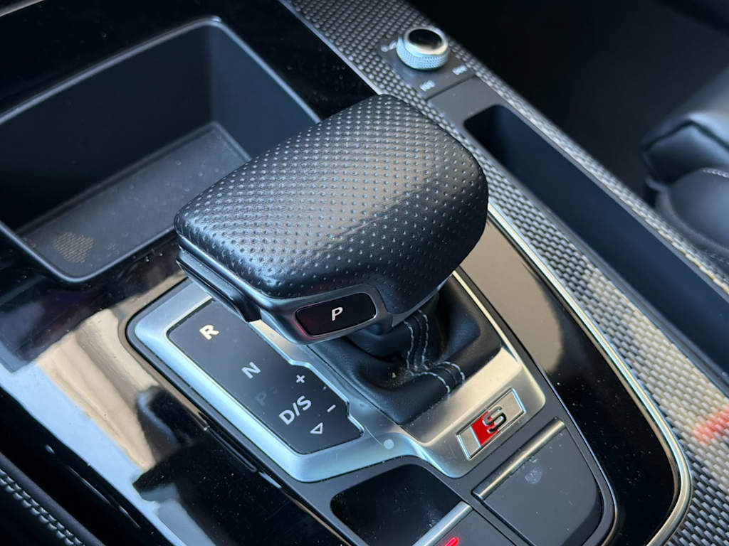 Thumbnail: 2023 Audi SQ5 - 13