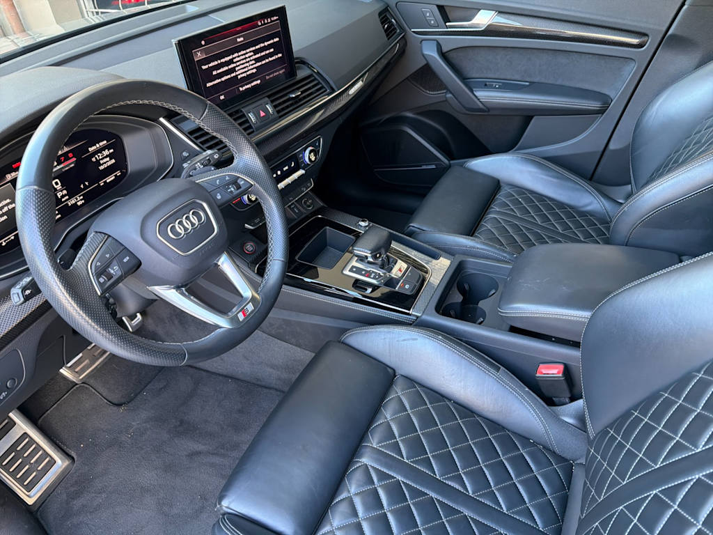 Thumbnail: 2023 Audi SQ5 - 8