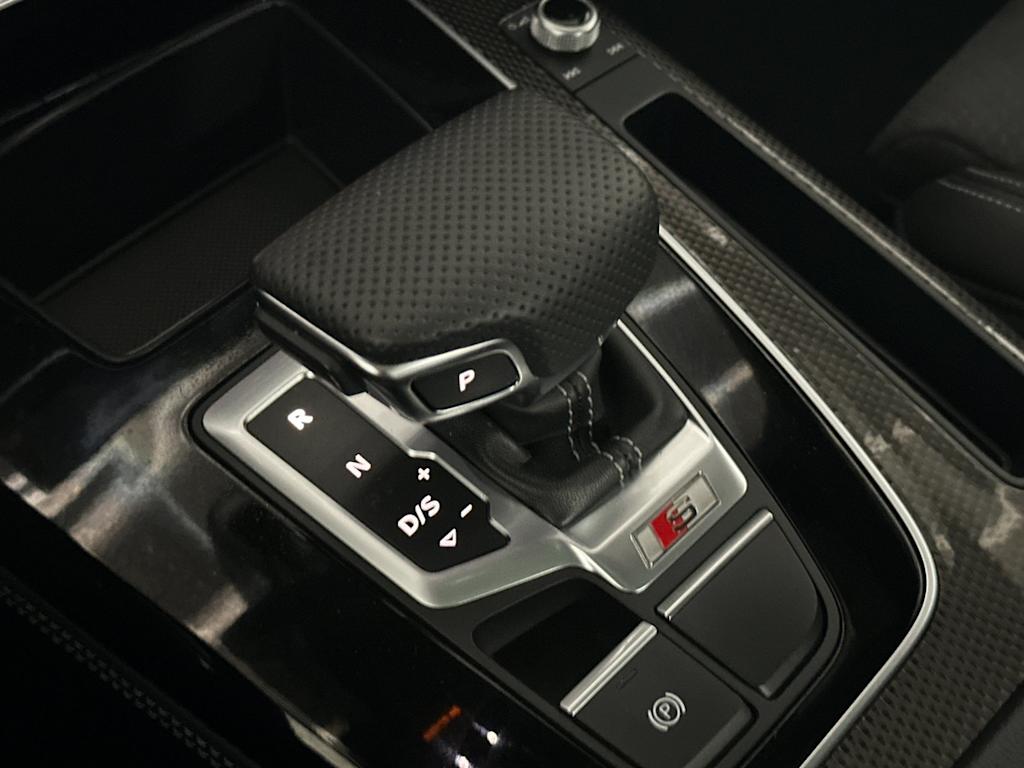 Thumbnail: 2025 Audi SQ5 - 13
