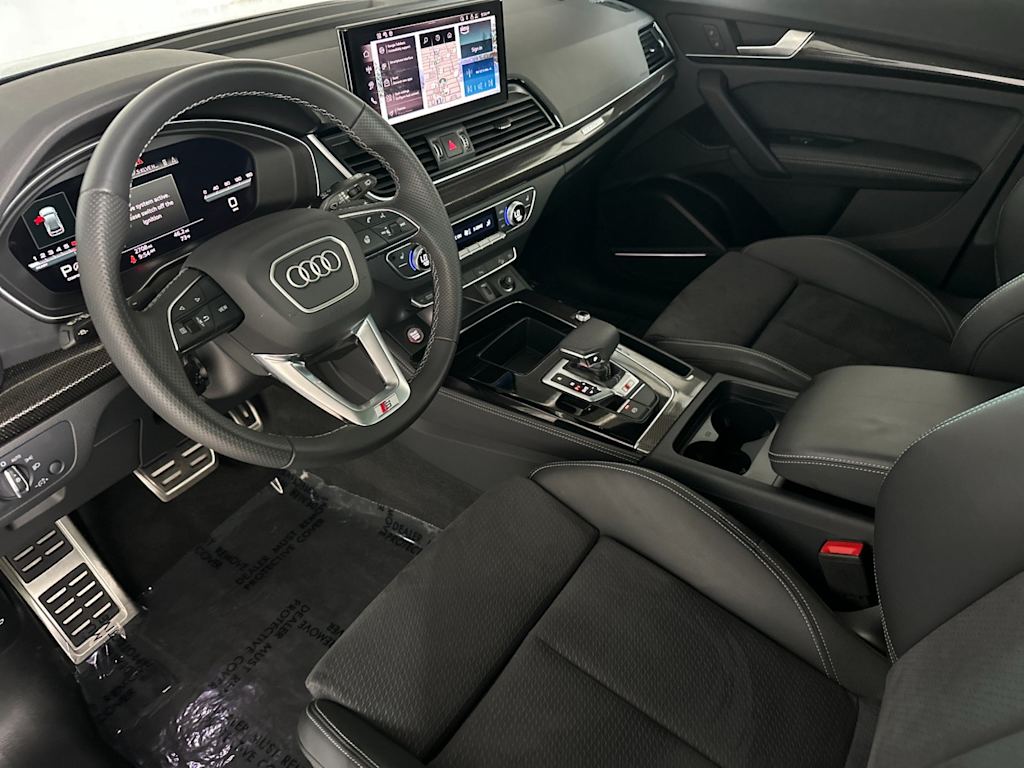 Thumbnail: 2025 Audi SQ5 - 8