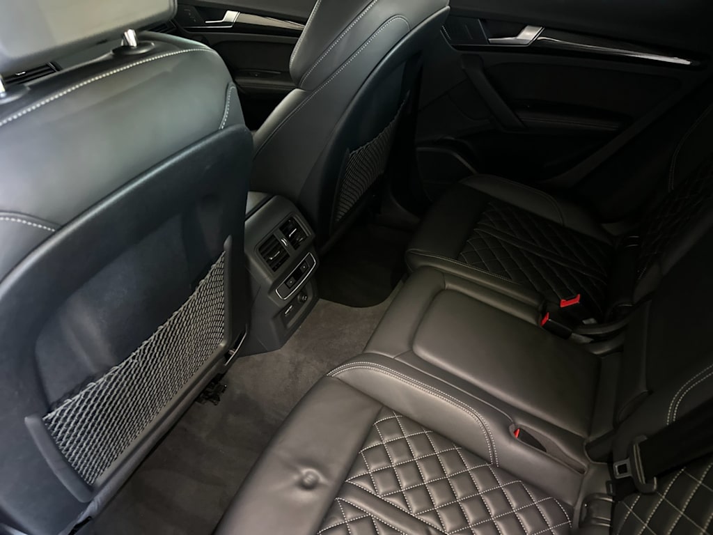 Thumbnail: 2023 Audi SQ5 - 10