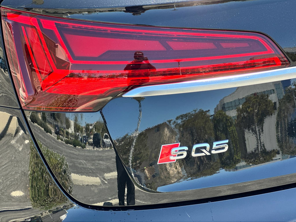 Thumbnail: 2023 Audi SQ5 - 29