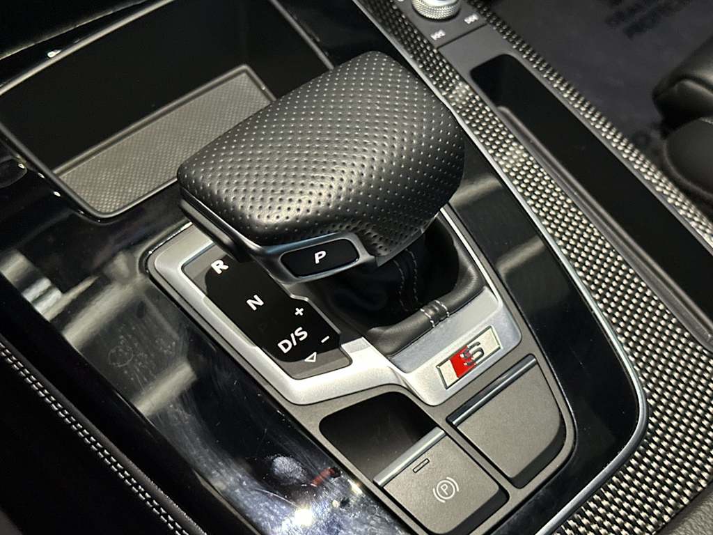 Thumbnail: 2023 Audi SQ5 - 7