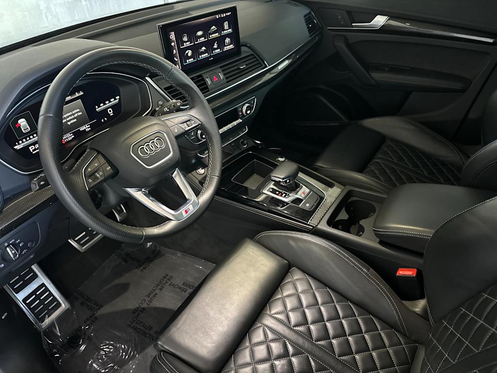 Thumbnail: 2023 Audi SQ5 - 9