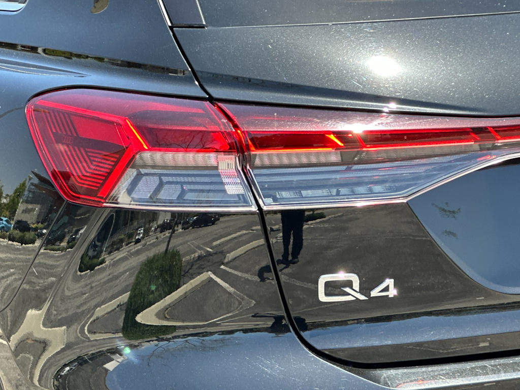 Thumbnail: 2023 Audi Q4 e-tron - 29