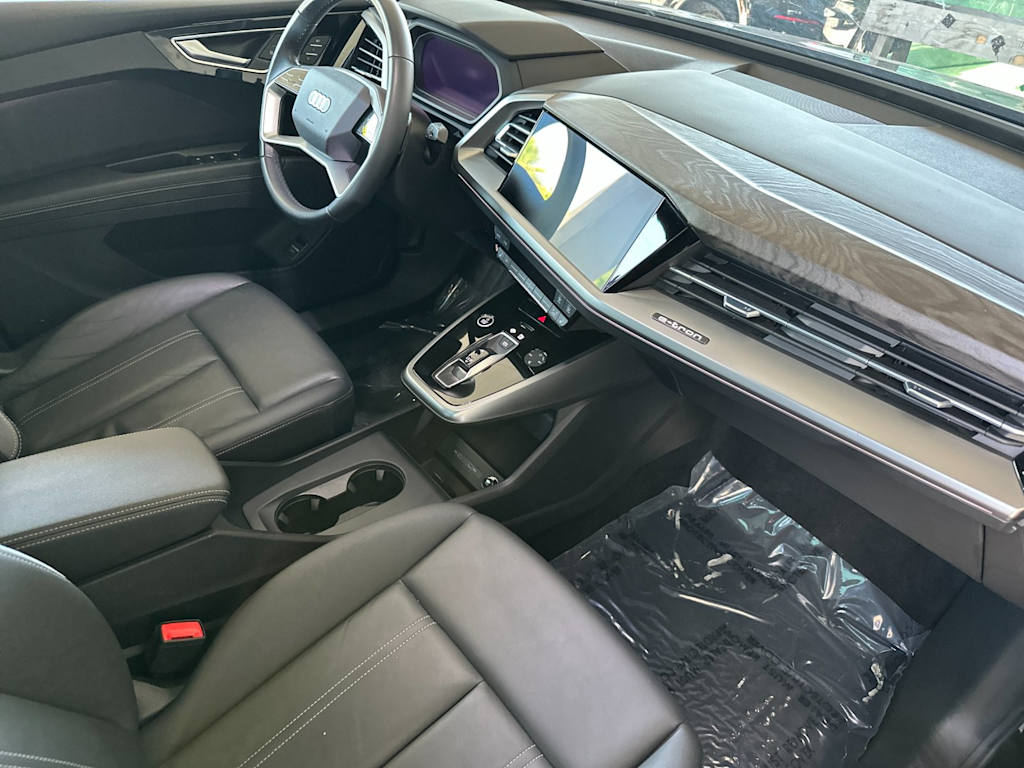 Thumbnail: 2023 Audi Q4 e-tron - 11