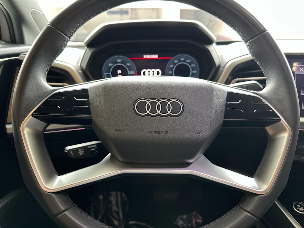 Thumbnail: 2023 Audi Q4 e-tron - 27