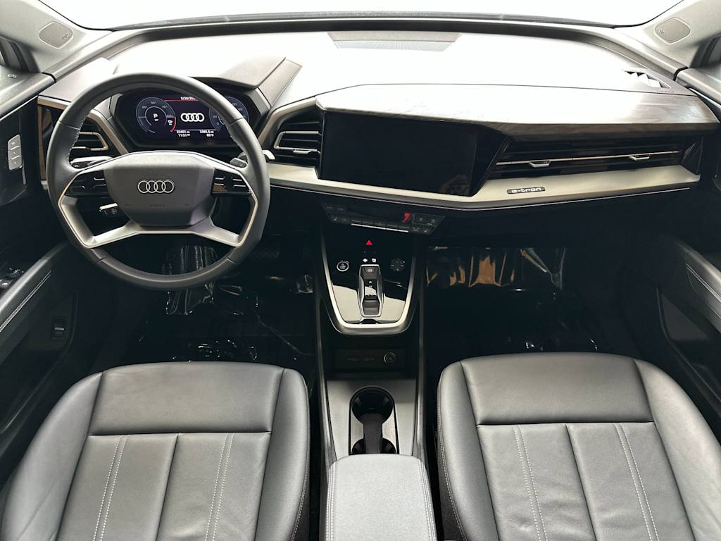 Thumbnail: 2023 Audi Q4 e-tron - 2