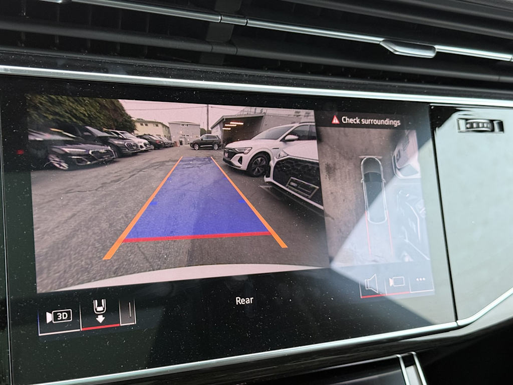 Thumbnail: 2025 Audi Q8 - 22