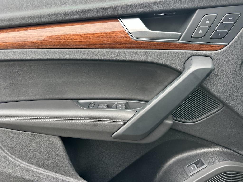 Thumbnail: 2023 Audi Q5 - 20