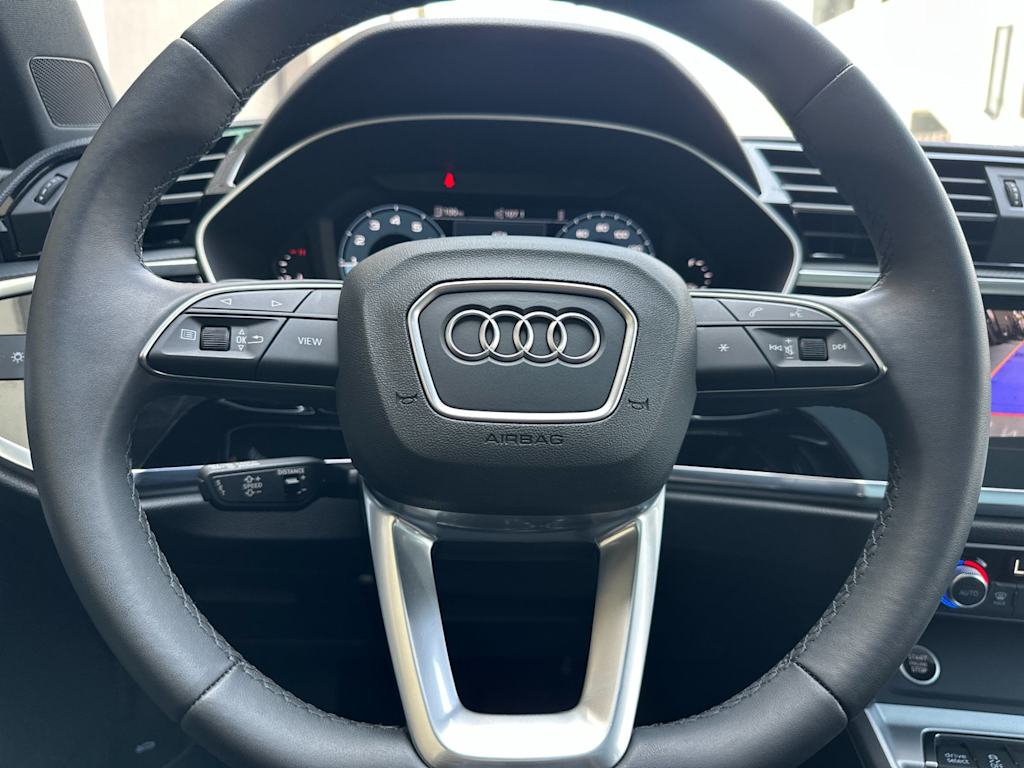 Thumbnail: 2025 Audi Q3 - 26