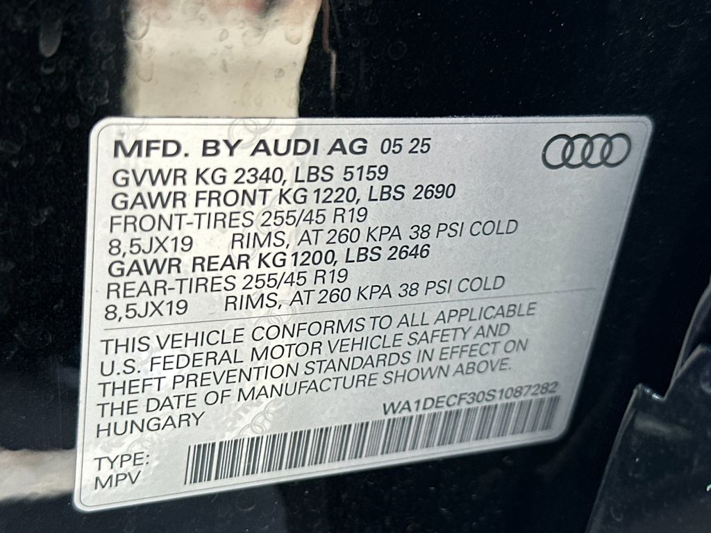 Thumbnail: 2025 Audi Q3 - 15