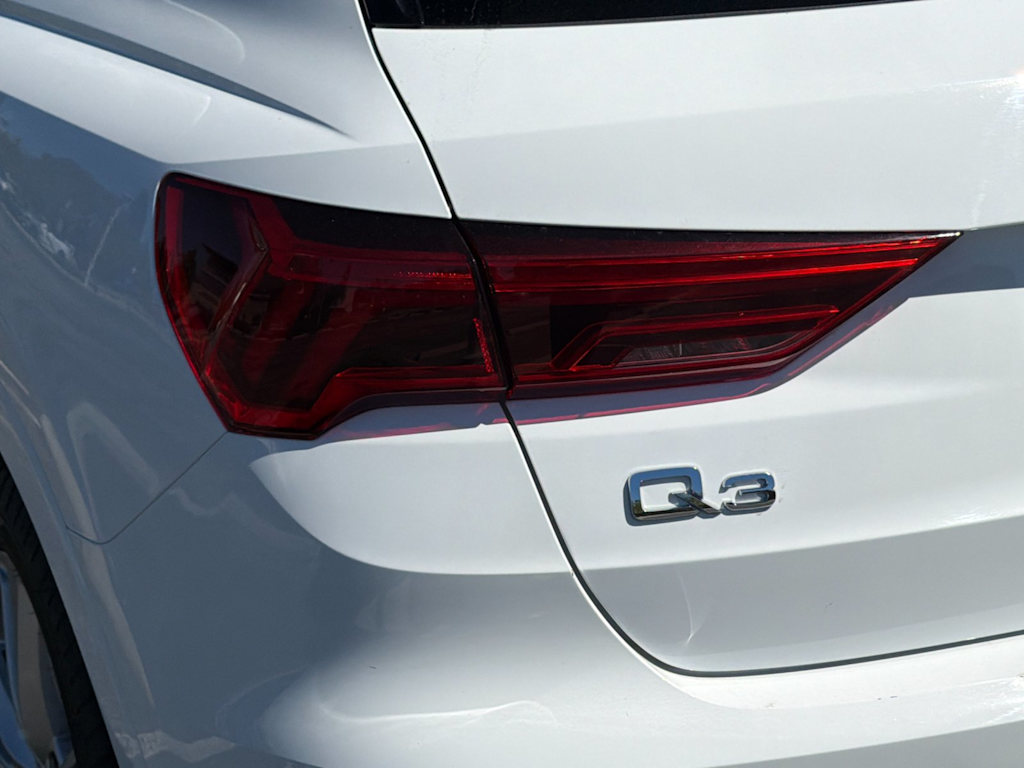 Thumbnail: 2024 Audi Q3 - 29