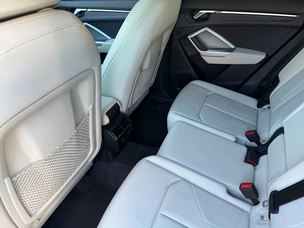 Thumbnail: 2024 Audi Q3 - 9