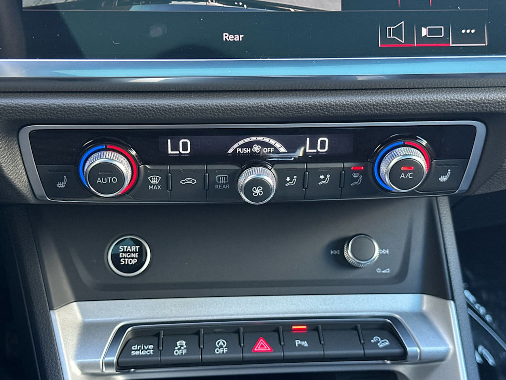 Thumbnail: 2025 Audi Q3 - 24