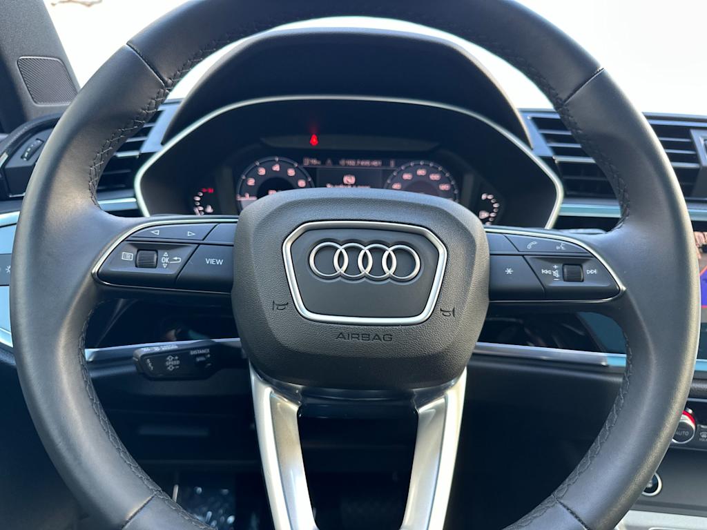 Thumbnail: 2025 Audi Q3 - 26