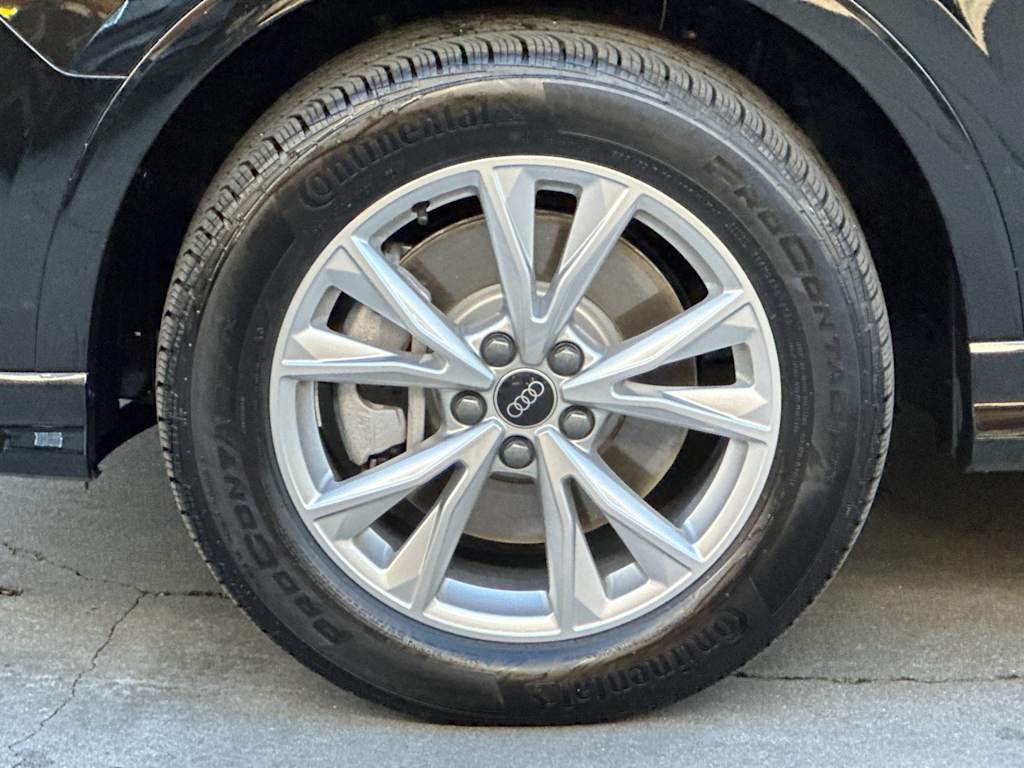 Thumbnail: 2025 Audi Q3 - 6