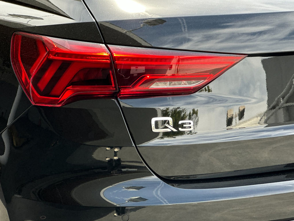 Thumbnail: 2025 Audi Q3 - 28