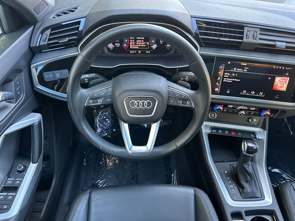 Thumbnail: 2023 Audi Q3 - 7