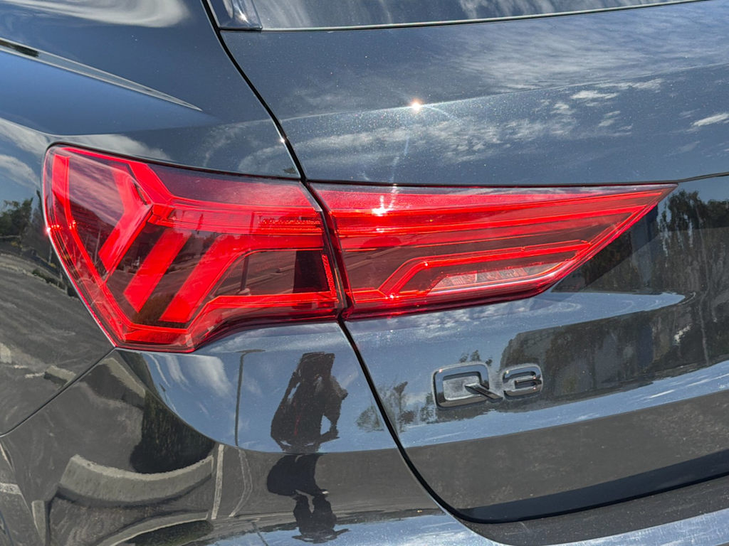 Thumbnail: 2024 Audi Q3 - 29