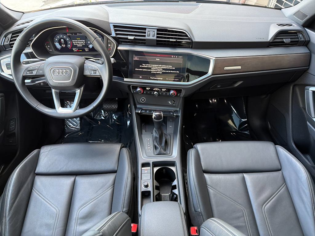 Thumbnail: 2024 Audi Q3 - 2