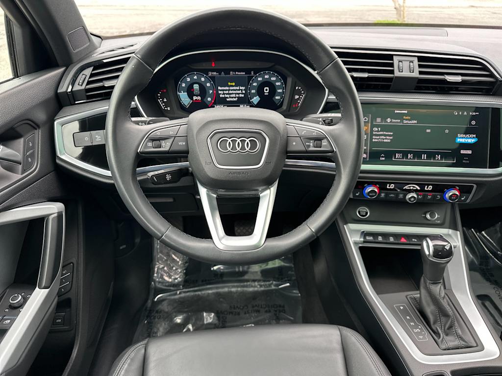Thumbnail: 2023 Audi Q3 - 9