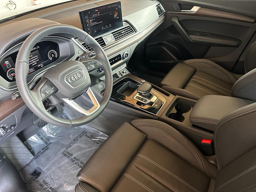 Thumbnail: 2023 Audi Q5 - 8