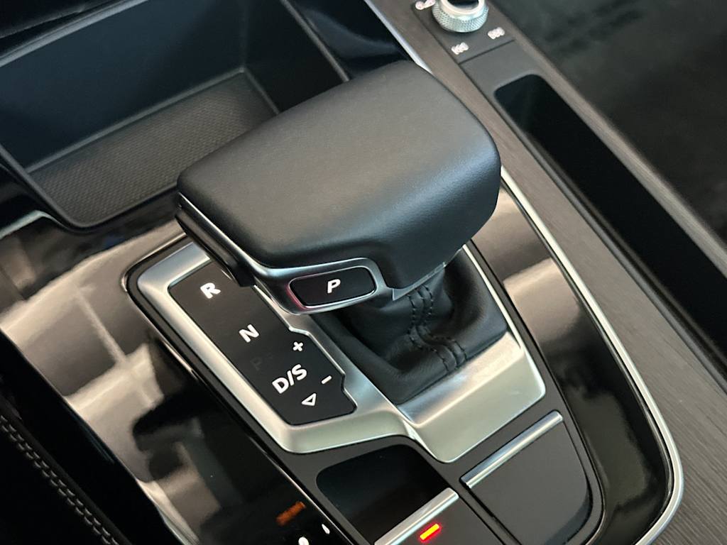Thumbnail: 2023 Audi Q5 - 13