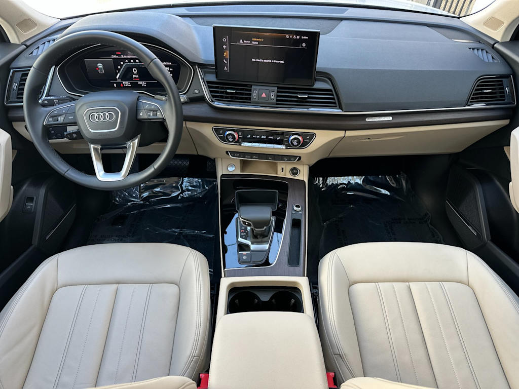 Thumbnail: 2023 Audi Q5 - 2