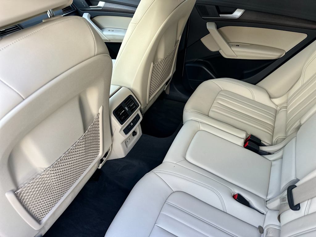 Thumbnail: 2023 Audi Q5 - 9
